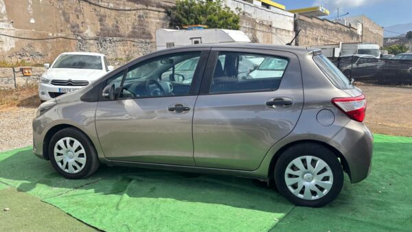 TOYOTA Yaris 1.5 VVTi 110 16V 111 cv - Imagen 4