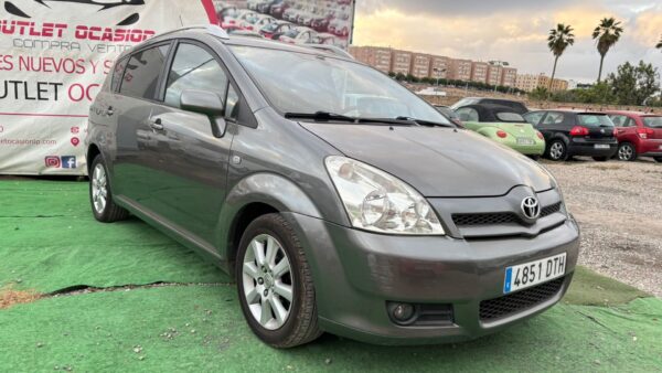TOYOTA Corolla Verso 1.8 VVTi 129cv - Imagen 2
