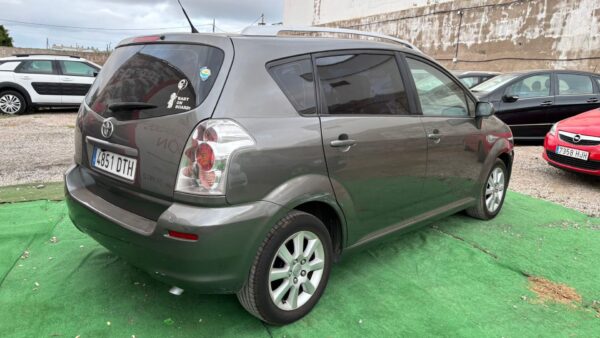 TOYOTA Corolla Verso 1.8 VVTi 129cv - Imagen 6