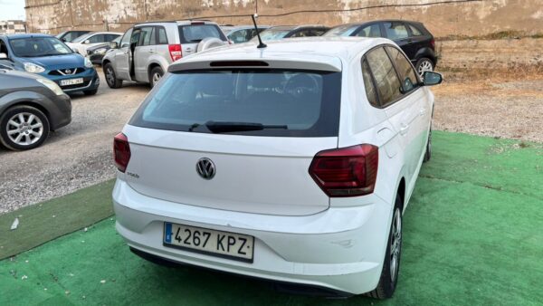 VOLKSWAGEN Polo VI 1.0 TSI 12V BlueMotion 95 cv año 2018 - Imagen 7