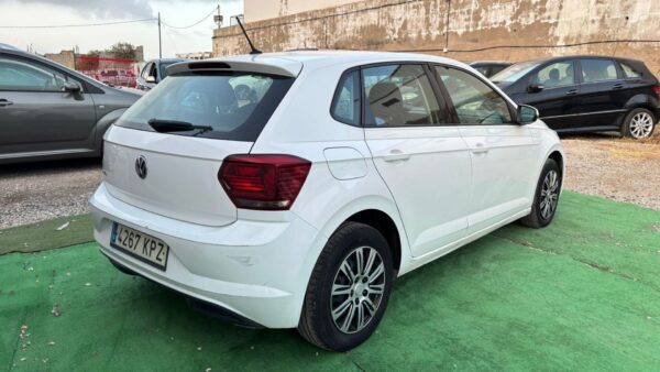 VOLKSWAGEN Polo VI 1.0 TSI 12V BlueMotion 95 cv año 2018 - Imagen 6