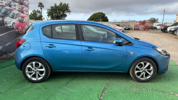 OPEL Corsa E 5 Puertas 1.4 i 16V S&S 90 cv - Imagen 4