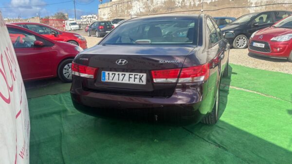 HYUNDAI Sonata 2.4 i 161cv - Imagen 7