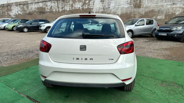 SEAT Ibiza V Berlina 5 Puertas 1.4 TDI 12V 90 cv - Imagen 5