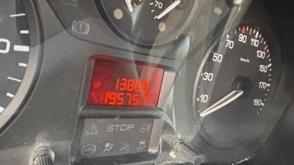 CITROËN Berlingo Familiar 1.6 HDi FAP 16V 75 cv - Imagen 8