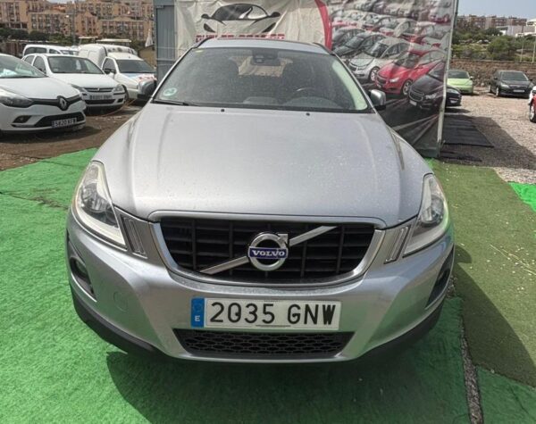 VOLVO XC60 AWD 2.4 TDi AWD SUV Geartronic-6 163 - Imagen 2