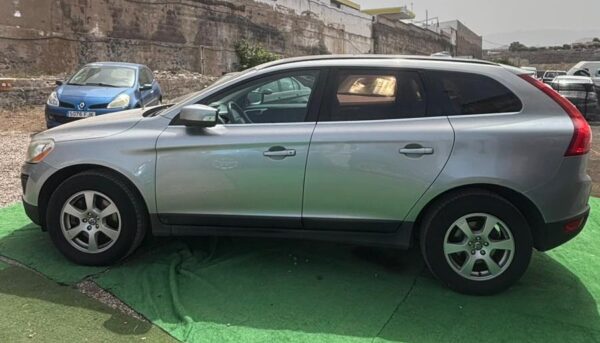 VOLVO XC60 AWD 2.4 TDi AWD SUV Geartronic-6 163 - Imagen 4