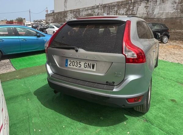 VOLVO XC60 AWD 2.4 TDi AWD SUV Geartronic-6 163 - Imagen 7