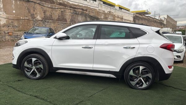 HYUNDAI Tucson III 1.7 CRDi 2WD 16V DCT7 S&S 141 cv - Imagen 6
