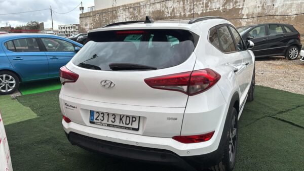 HYUNDAI Tucson III 1.7 CRDi 2WD 16V DCT7 S&S 141 cv - Imagen 8