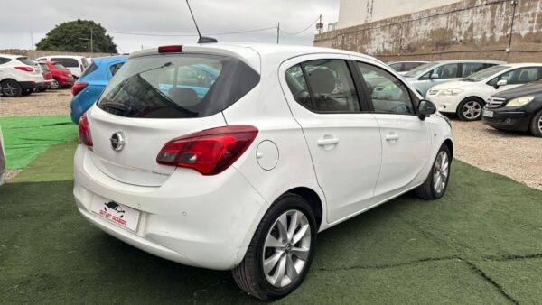 OPEL Corsa E 5 Puertas 1.4 i 16V 90 cv - Imagen 6