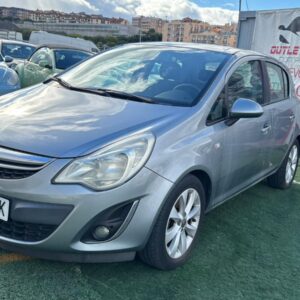 OPEL Corsa D 5 Puertas 1.4 i 16V Twinport 100 cv 180.000km año 2012