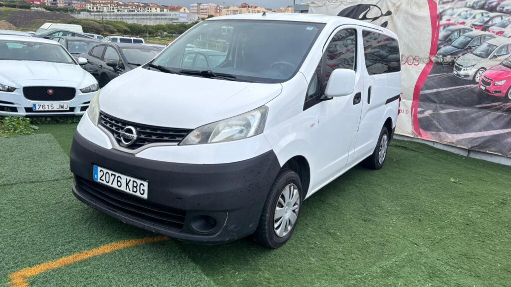 NISSAN NV200